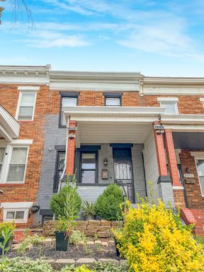 2868 Mayfield Ave – photo 1