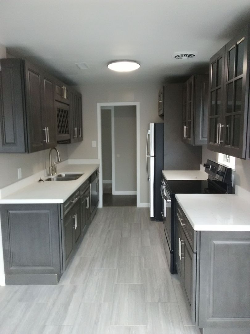 Oakland Apartment: 260 Lee Street