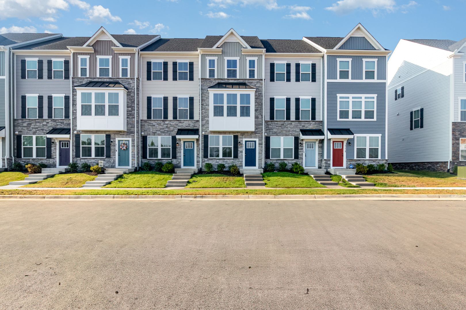 PRICE DROP on New Construction 3 Bedroom Townhome in Fredericksburg!!! 