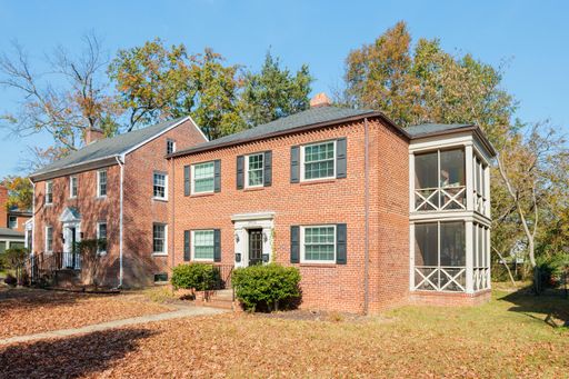 2 Bedroom Apartment on Stuart Ave! ***Available Early October*** – photo 1