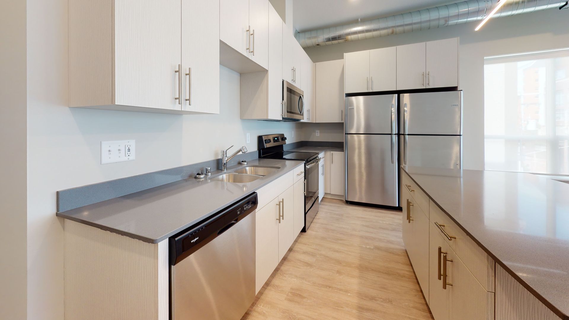 Minneapolis Apartment: 2622 Essex St SE