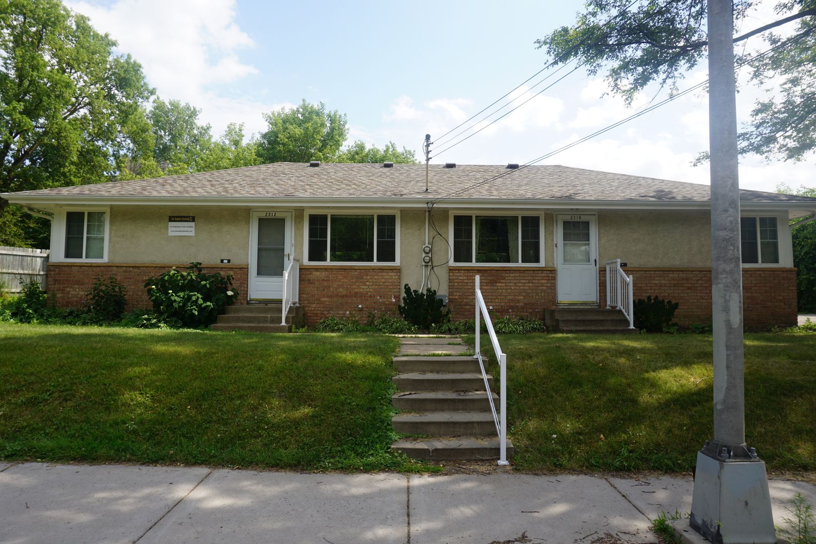 Minneapolis Apartment: 2310 Como Ave SE