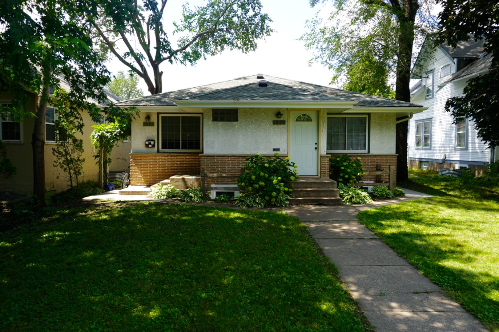 Minneapolis Apartment: 1097 25th Ave SE