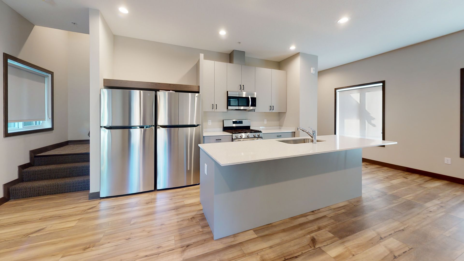 Minneapolis Multiplex: 1125 8th St SE #2