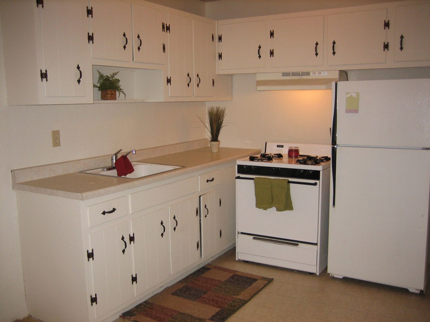 Minneapolis Apartment: 1405 5th St SE