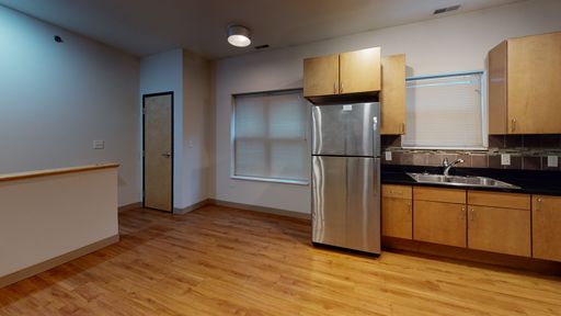 The Cluster: Dinkytown 4-Bed 2-Bath – photo 1
