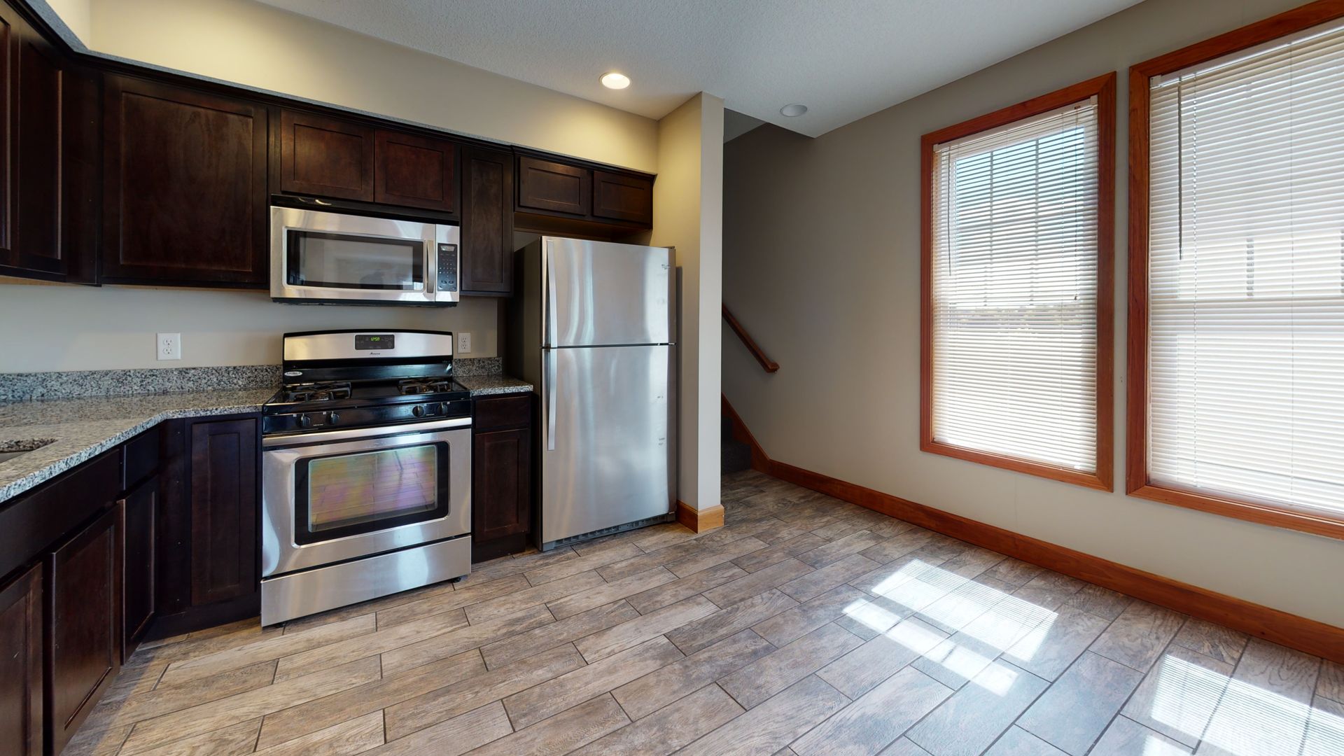 Minneapolis Apartment: 1002 13th Ave SE