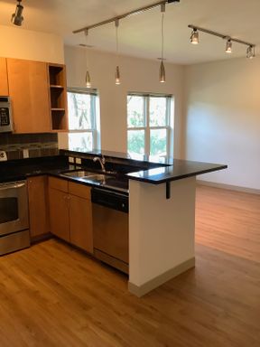 3 Bed 2 Bath Rental at 1011 4th St SE #101, Minneapolis, MN – photo 1
