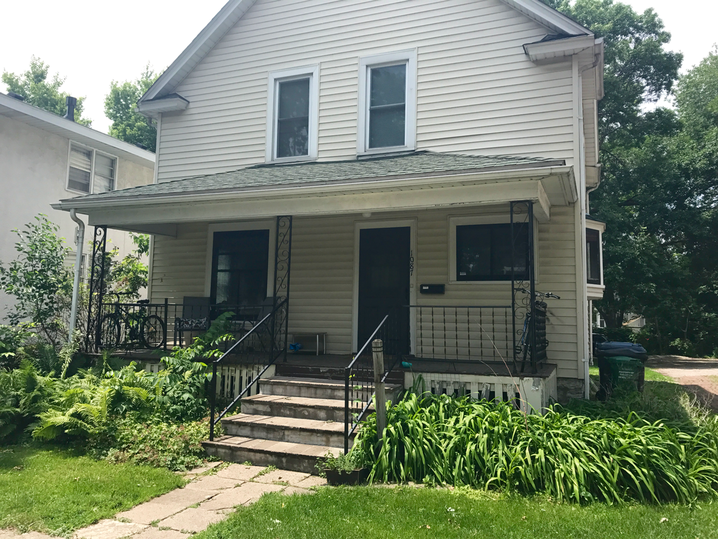 Minneapolis House: 1087 15th Ave SE