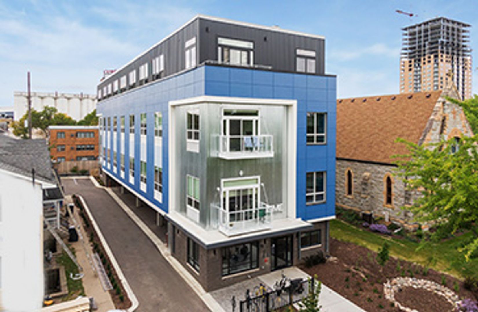 Minneapolis Apartment: 408 4th St SE