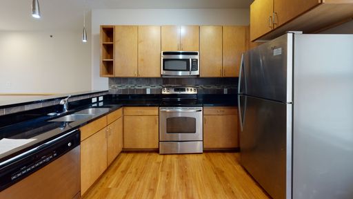 The Cluster: Dinkytown 4-Bed, 2-Bath Unit – photo 1
