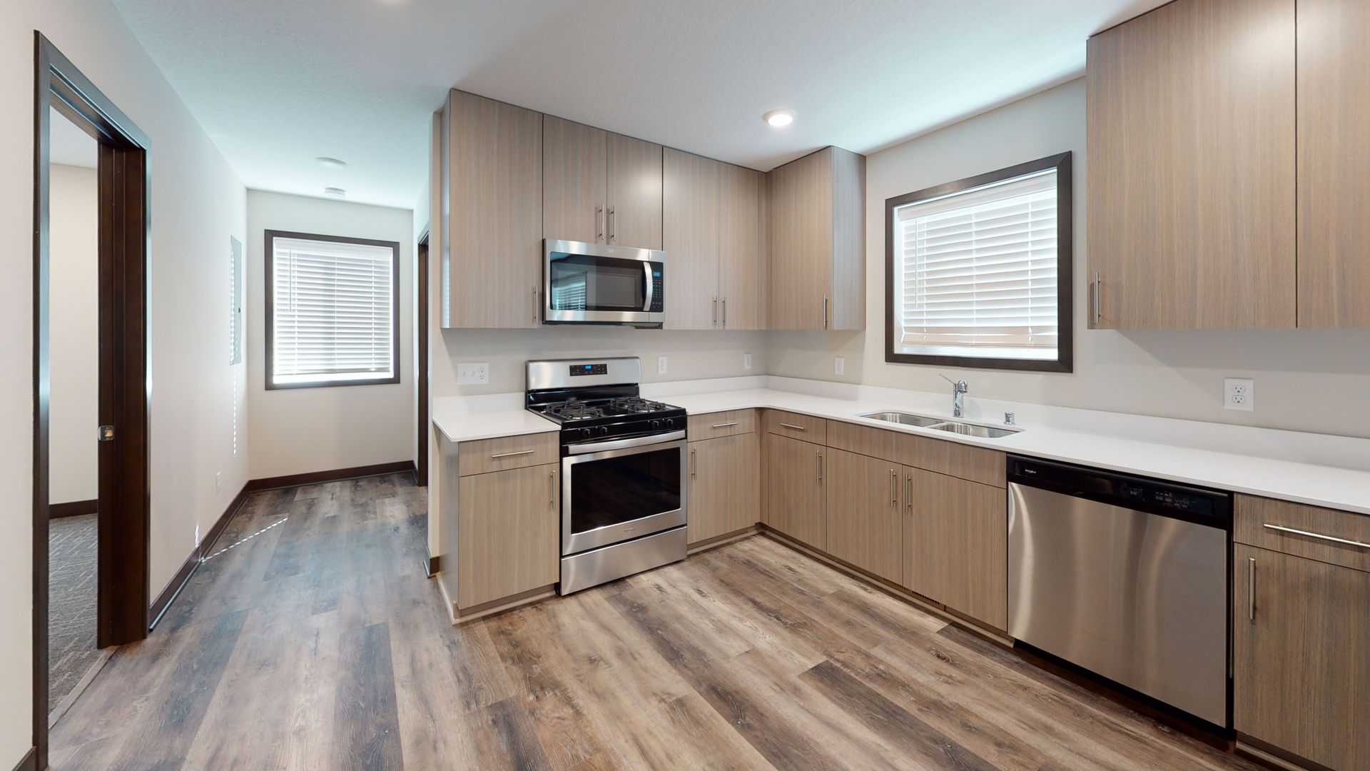 Minneapolis Multiplex: 887 21st Ave SE - #2