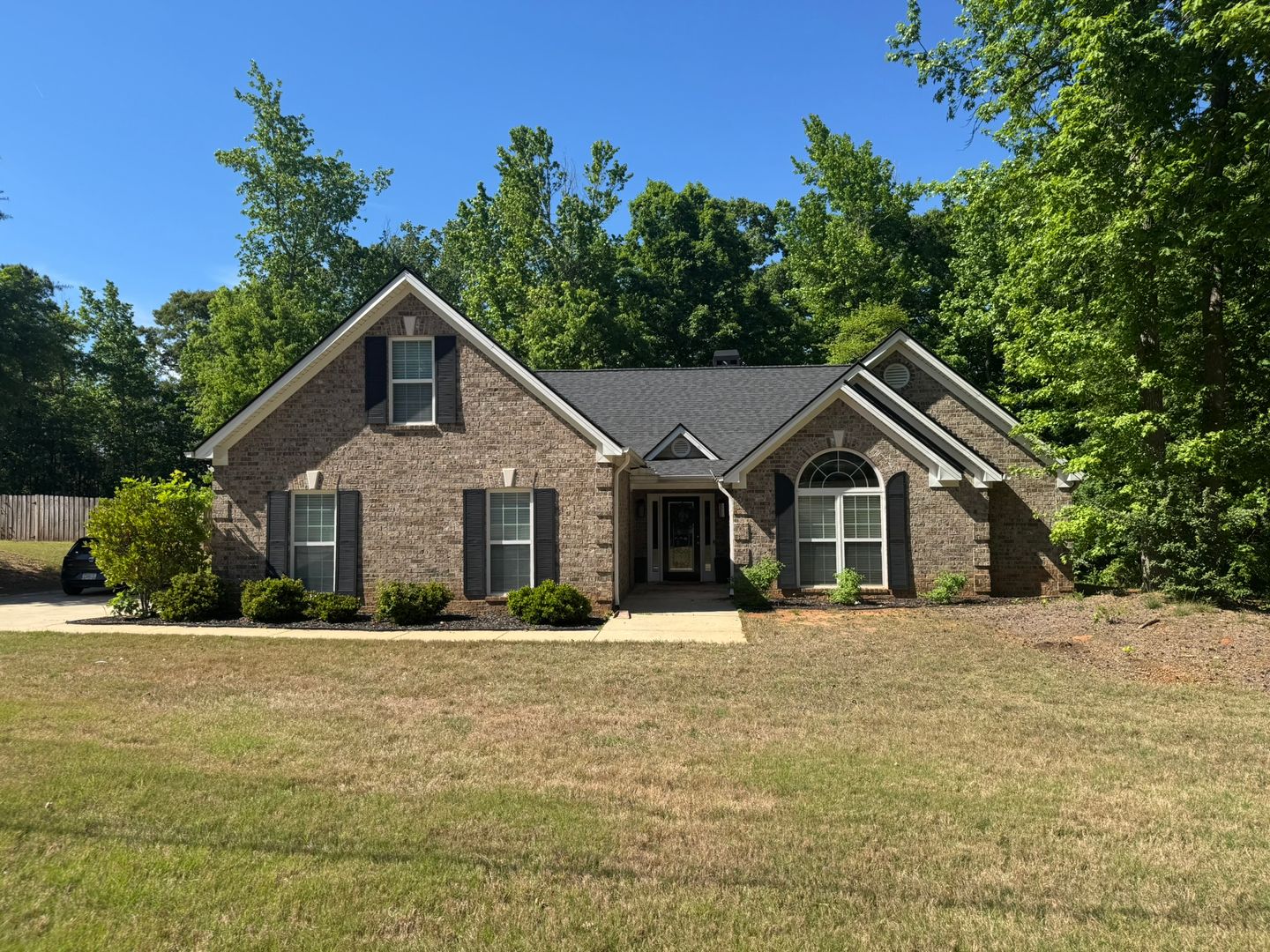 Athens House: 665 Club Dr.