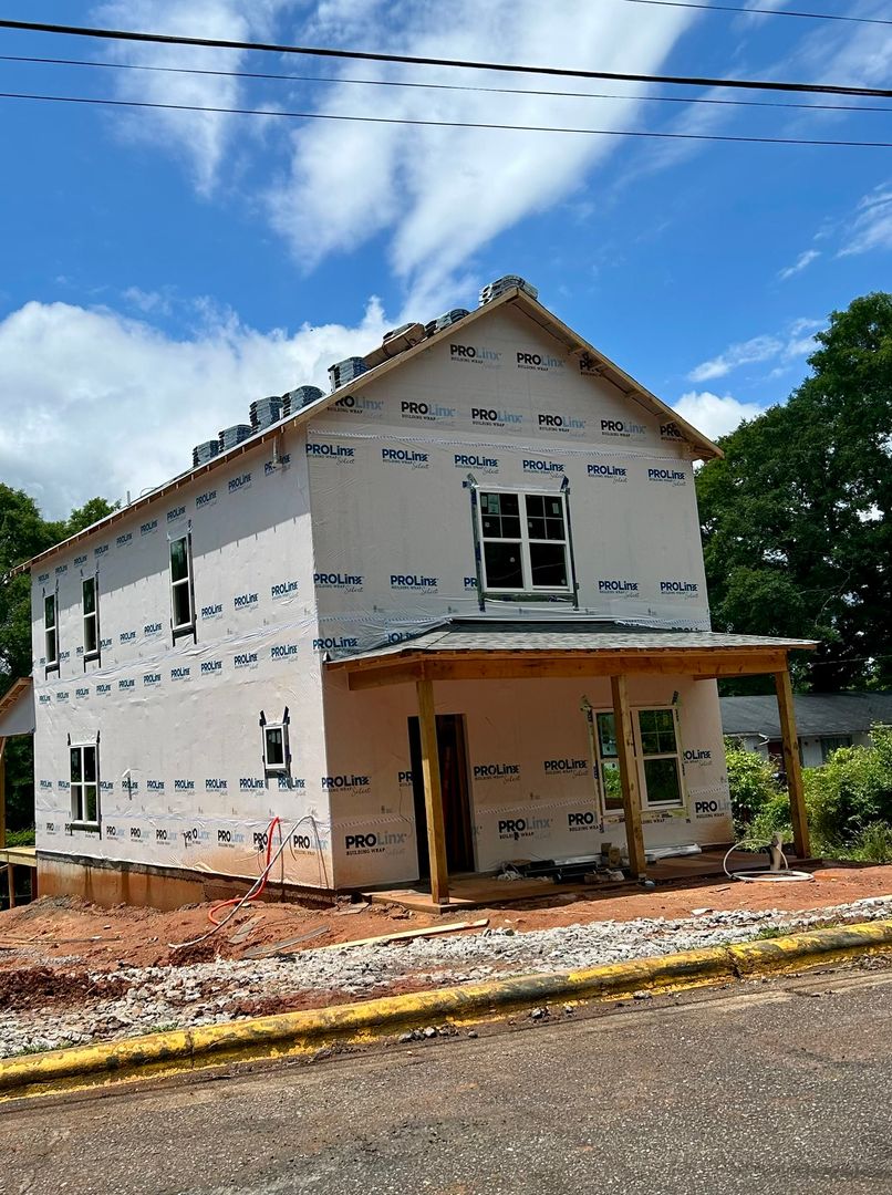 Athens House: 260 Griffeth St