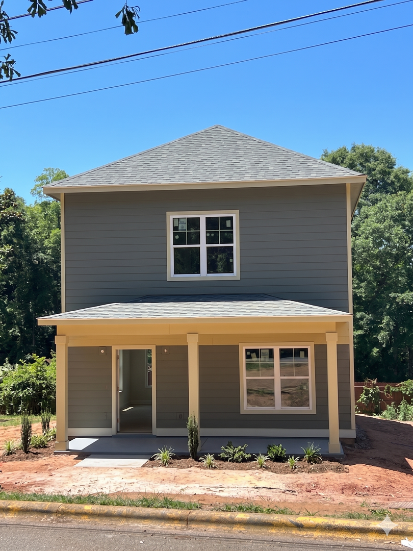 Athens House: 260 Griffeth St