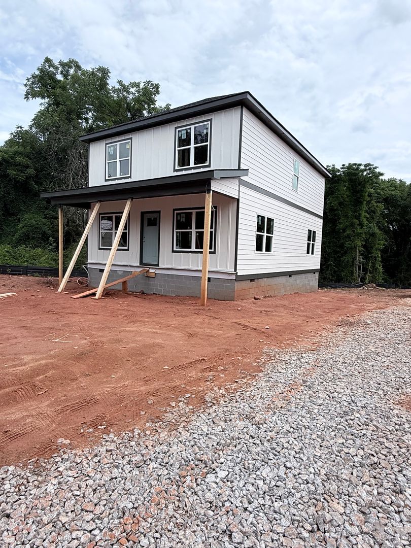 Athens House: 785 Whitehall Rd