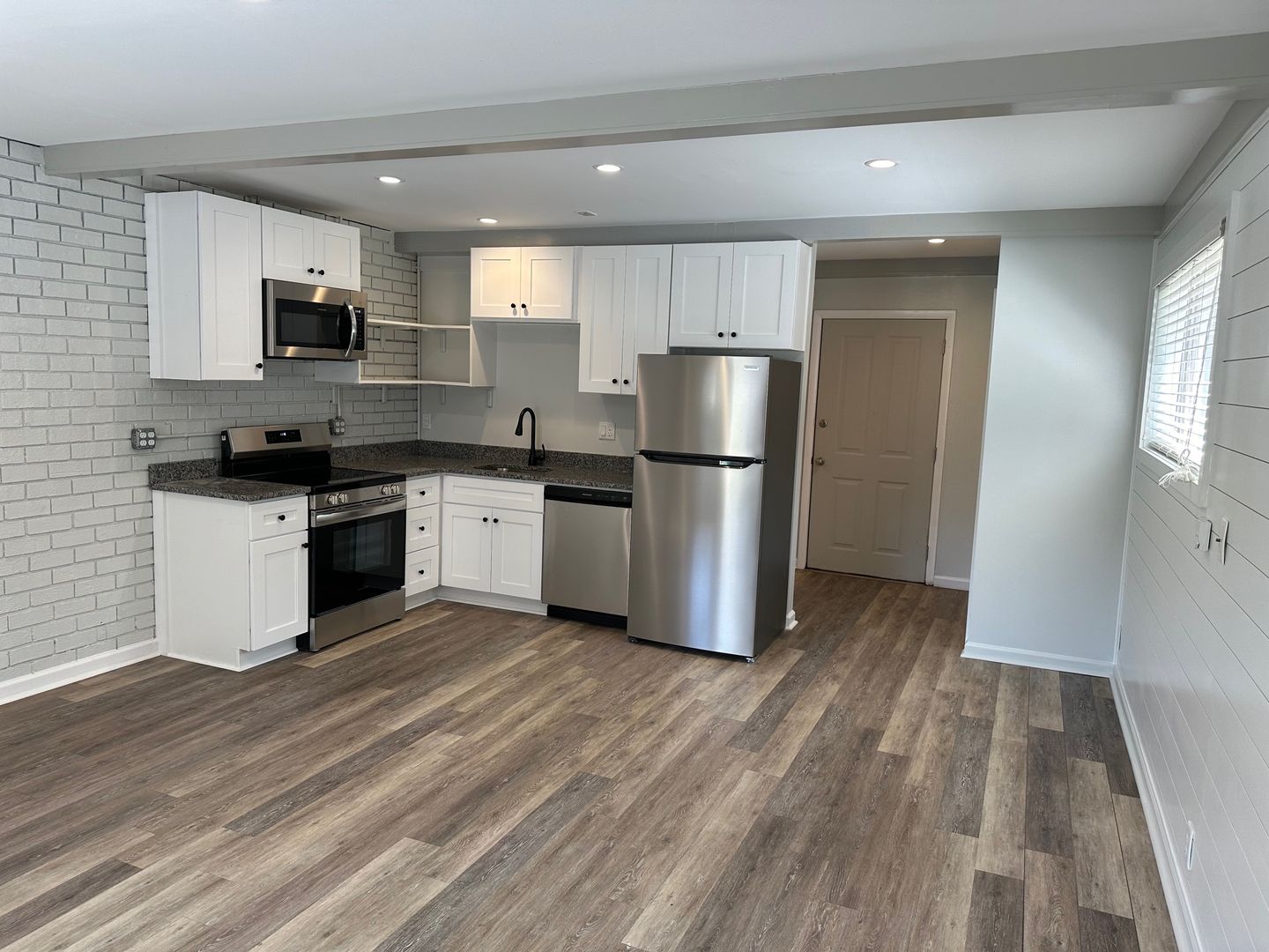 Athens Apartment: 1907 S Milledge Ave