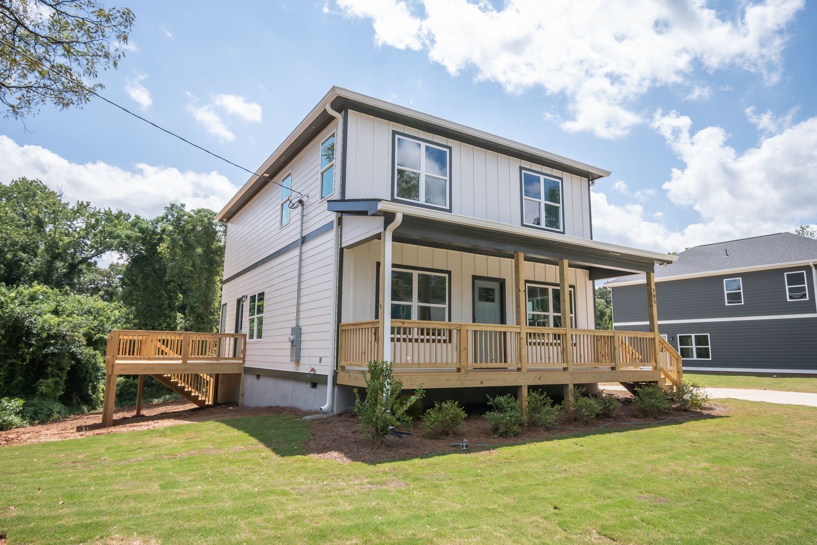 Athens House: 785 Whitehall Rd