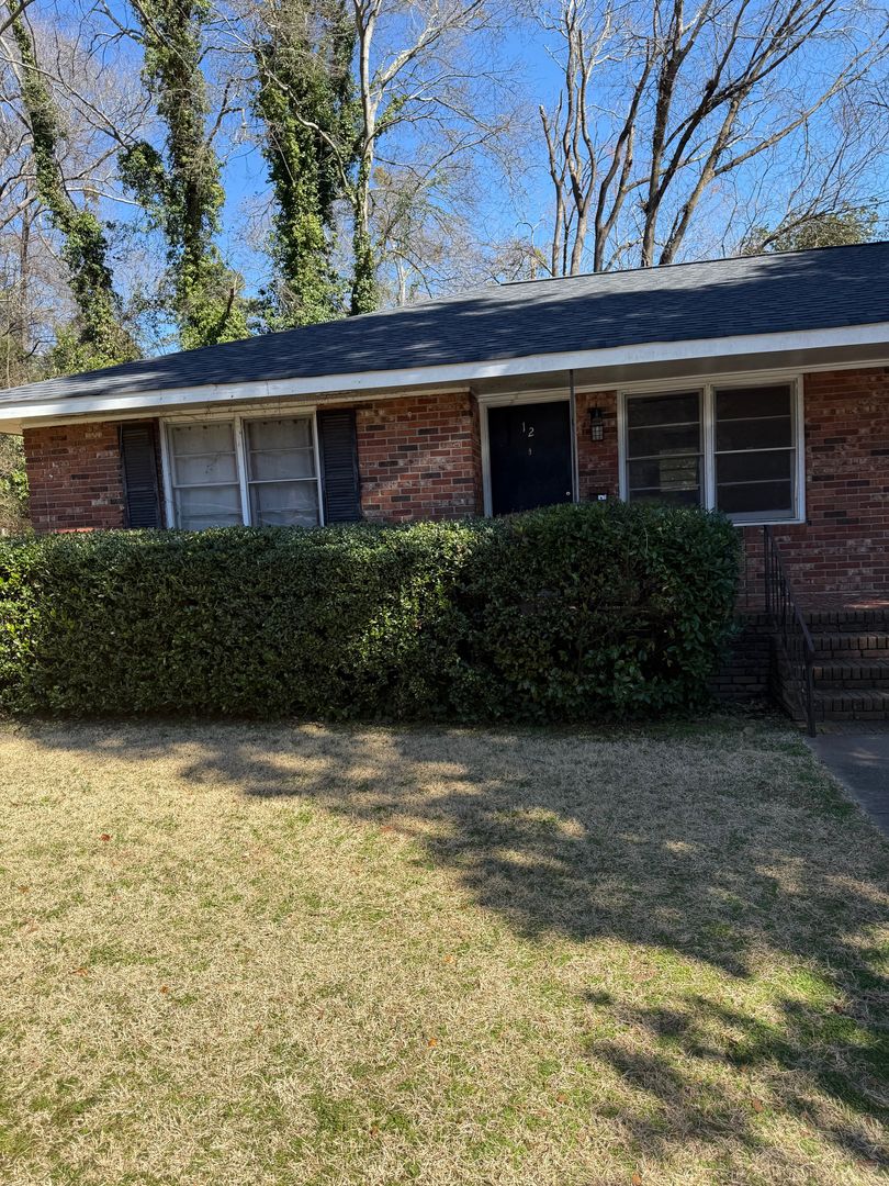 Athens Apartment: 10 & 12 Milledge Court