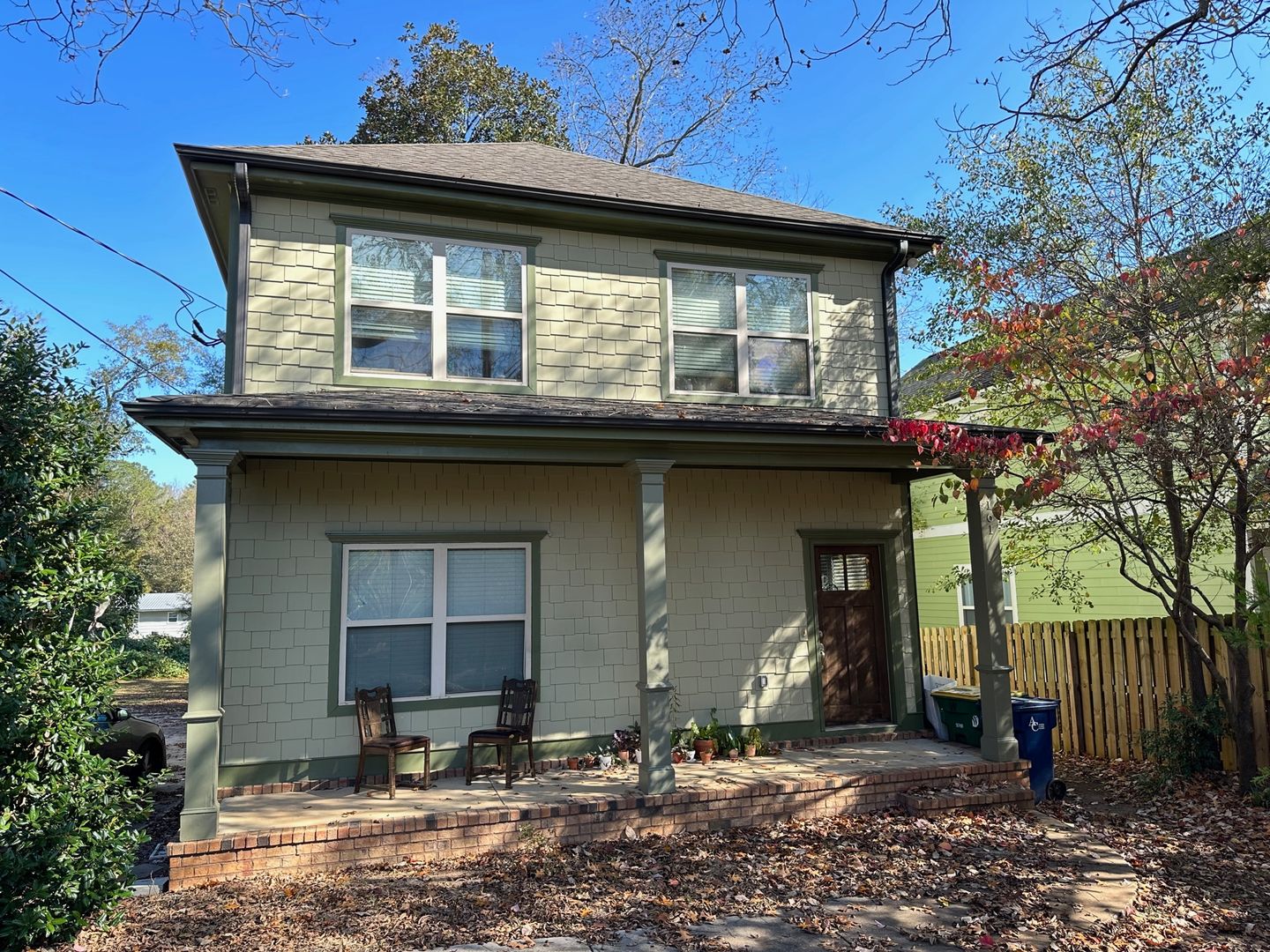 Athens House: 161 Jonas Ave