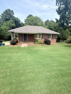 Cute Conrad Four Bedroom – photo 1