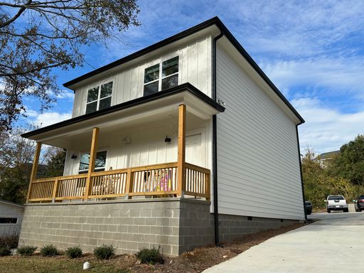 4 Bed 4 Bath Rental at 962 MLK Parkway, Athens, GA – photo 1
