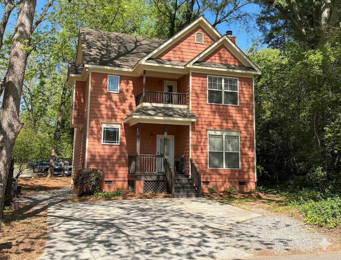 Athens House: 1433 East Broad Street