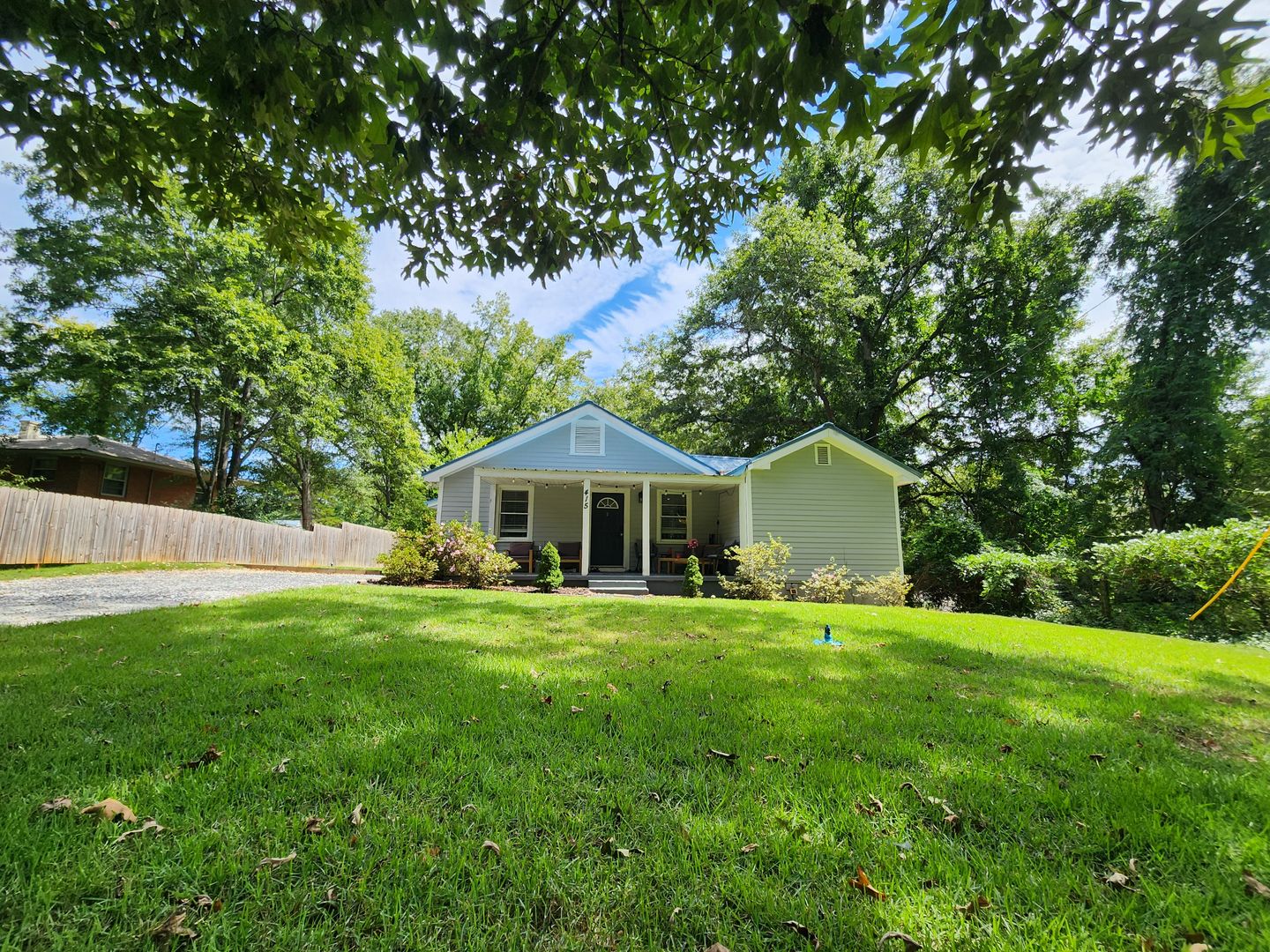 Athens House: 415 Old Princeton Road