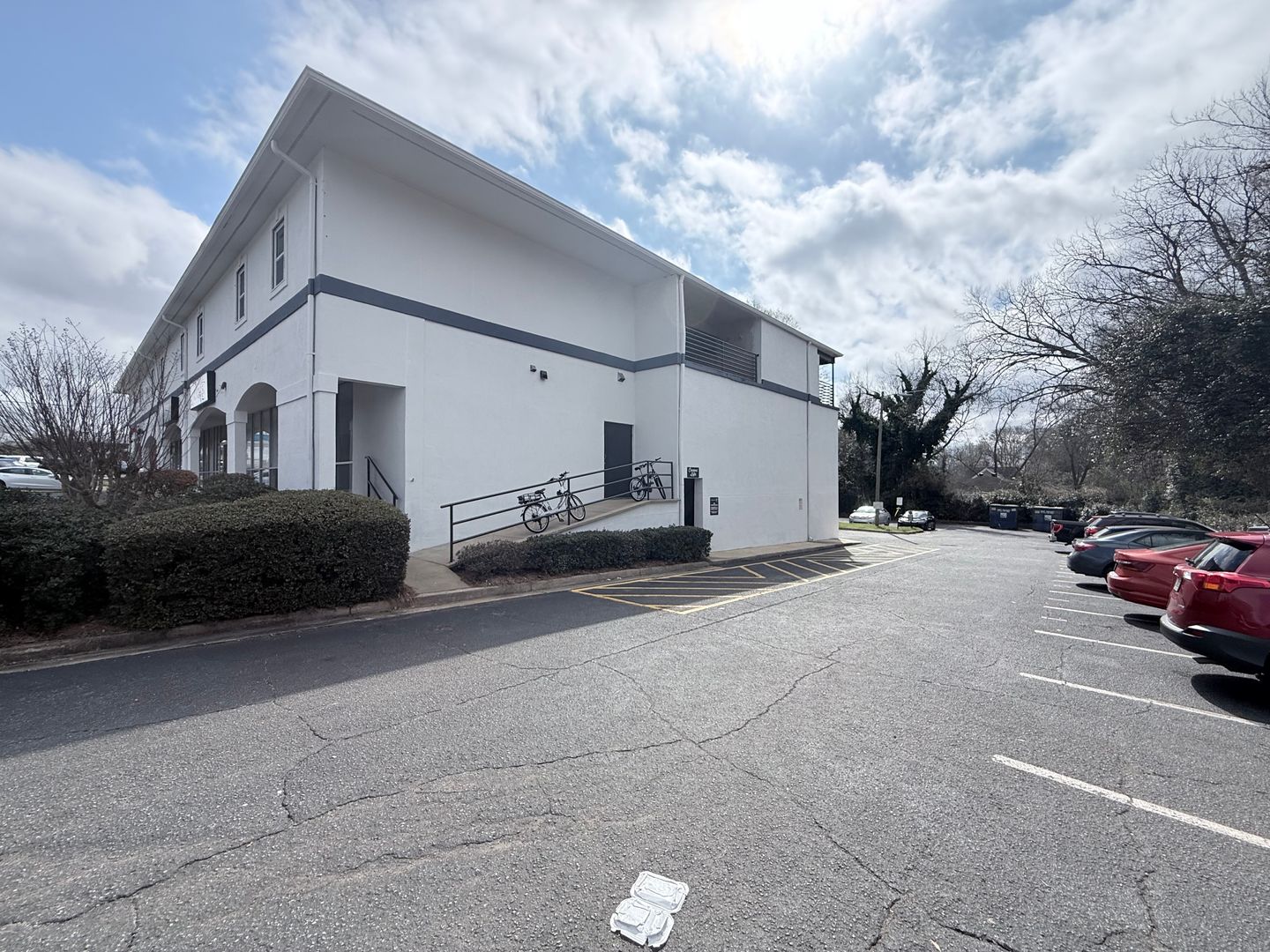 Athens House: 723 Baxter St