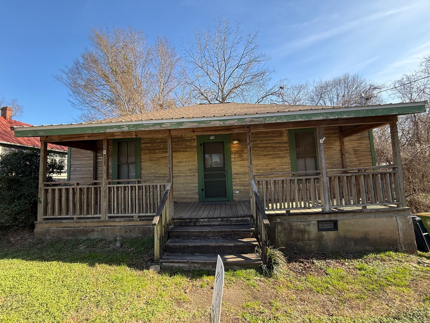 Athens House: 734 Barber St.