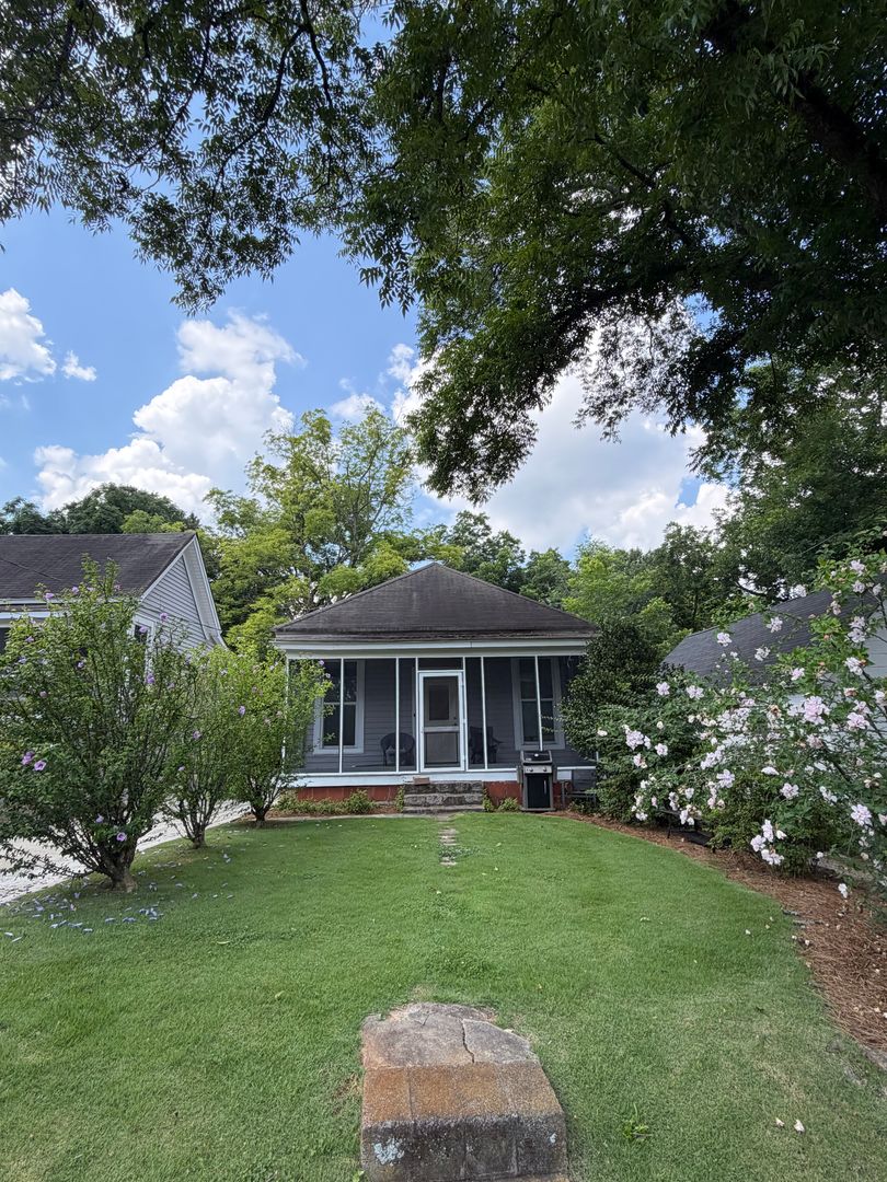 Athens House: 792 Little Oconee Street