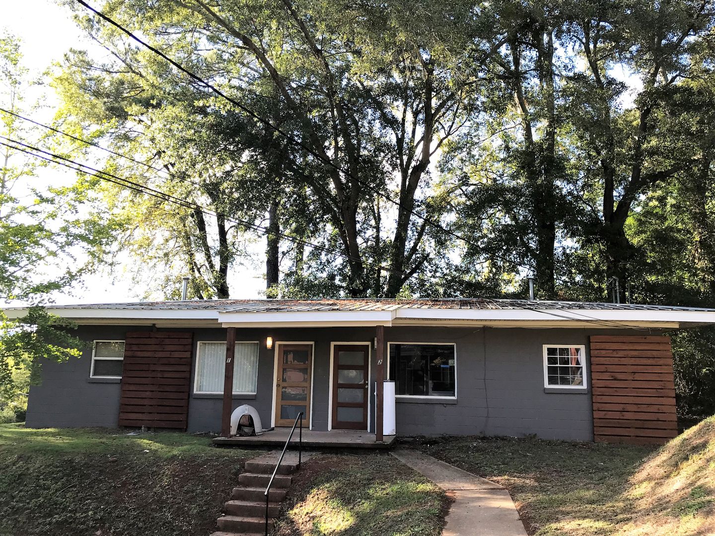 Athens Apartment: 205 Little Street