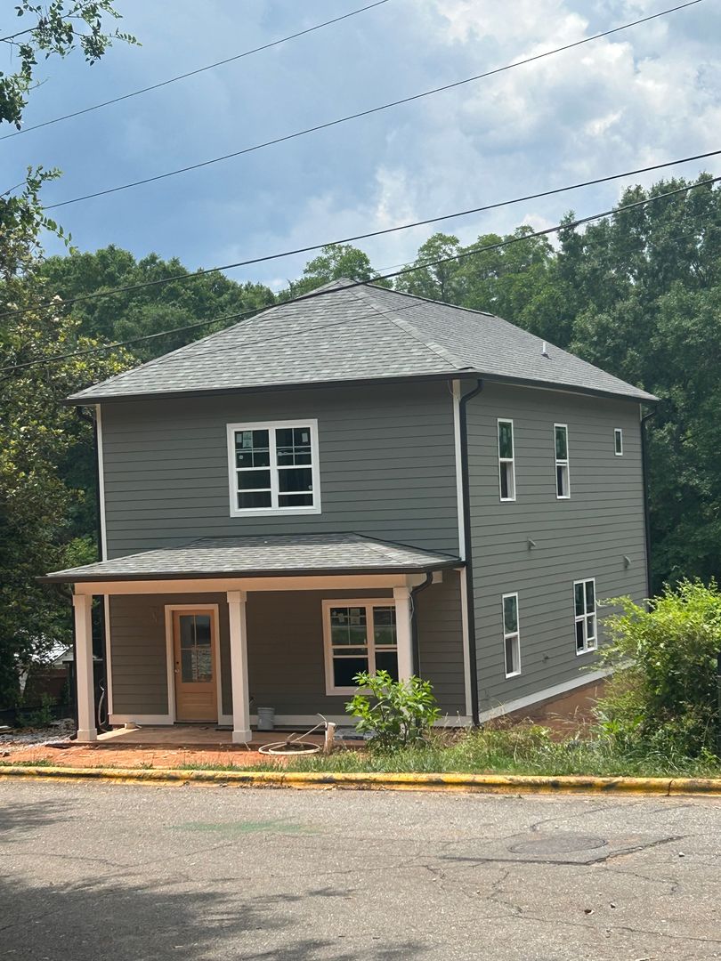 Athens House: 260 Griffeth St