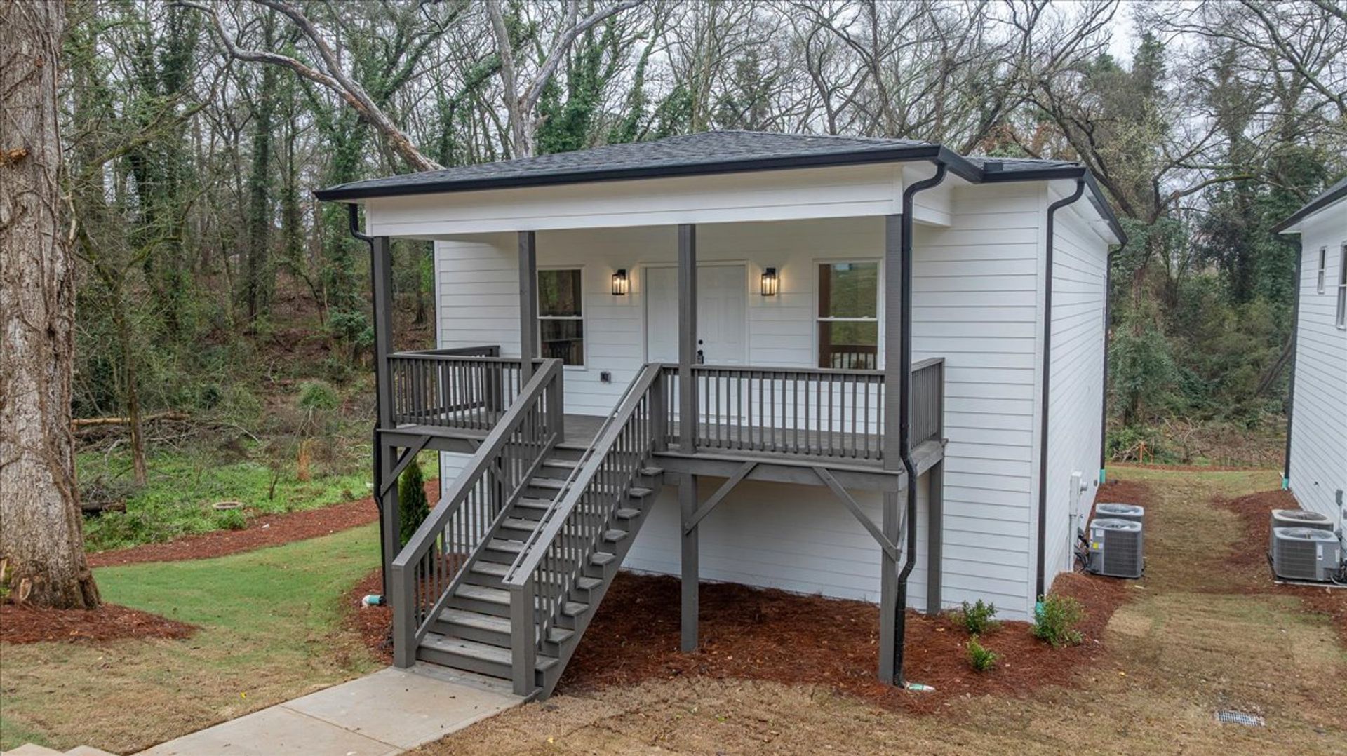 Athens House: 220 John St.