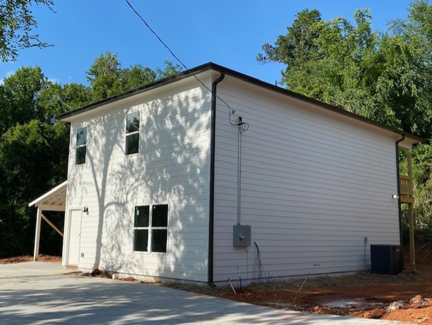 Athens House: 196 Marlin St