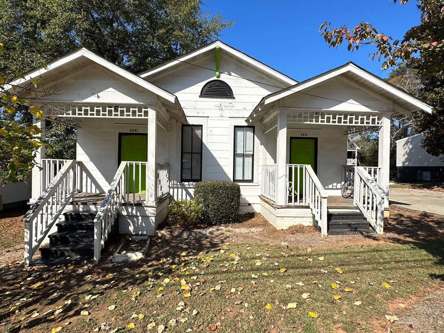 Athens House: 324 Carr Street