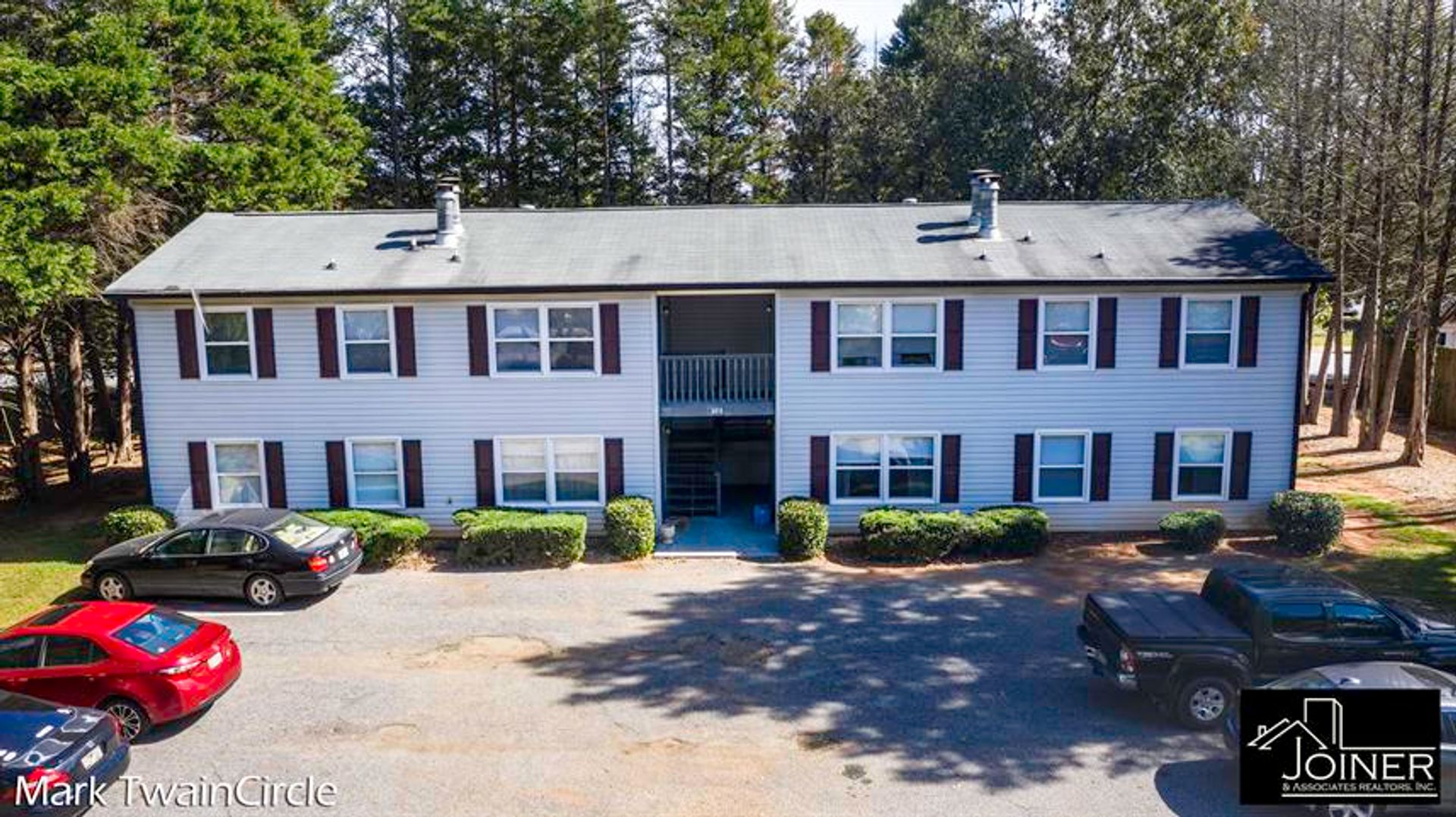 Athens Apartment: 228 Mark Twain Cir.