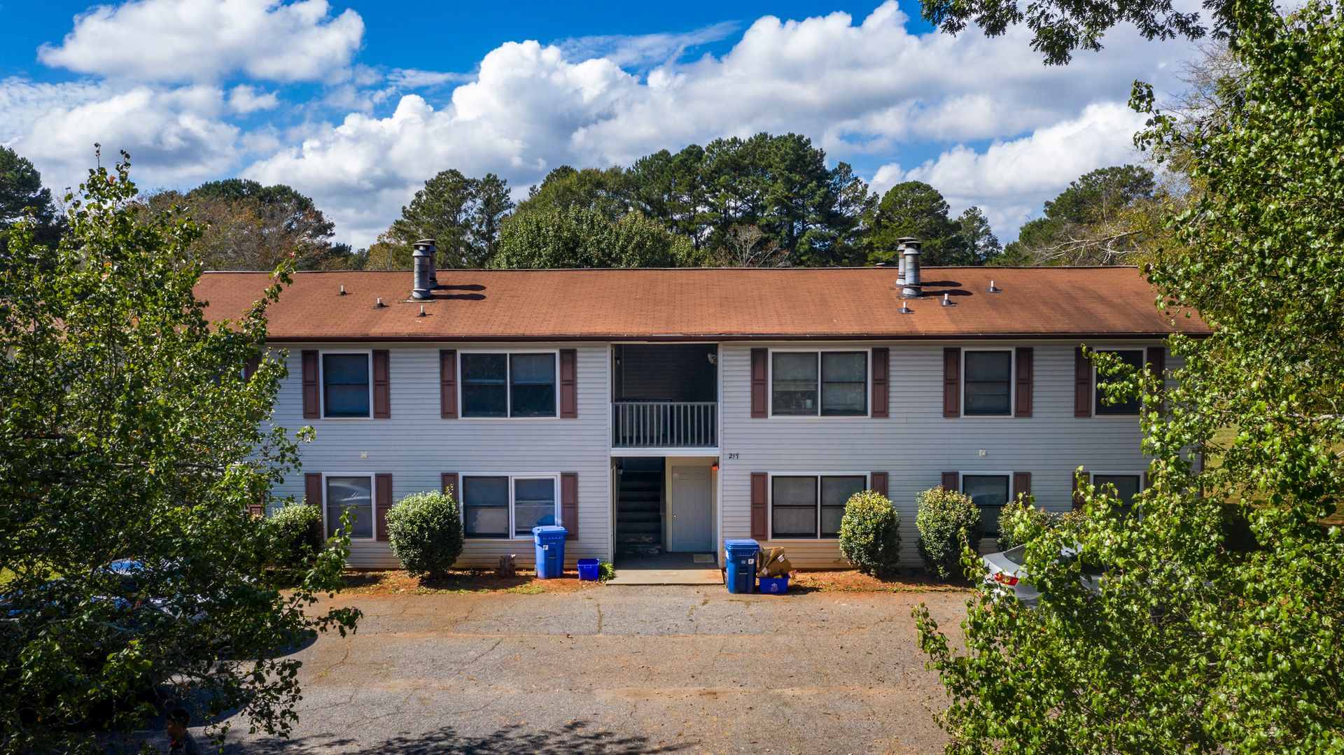 Athens Apartment: 217 Mark Twain Cir.