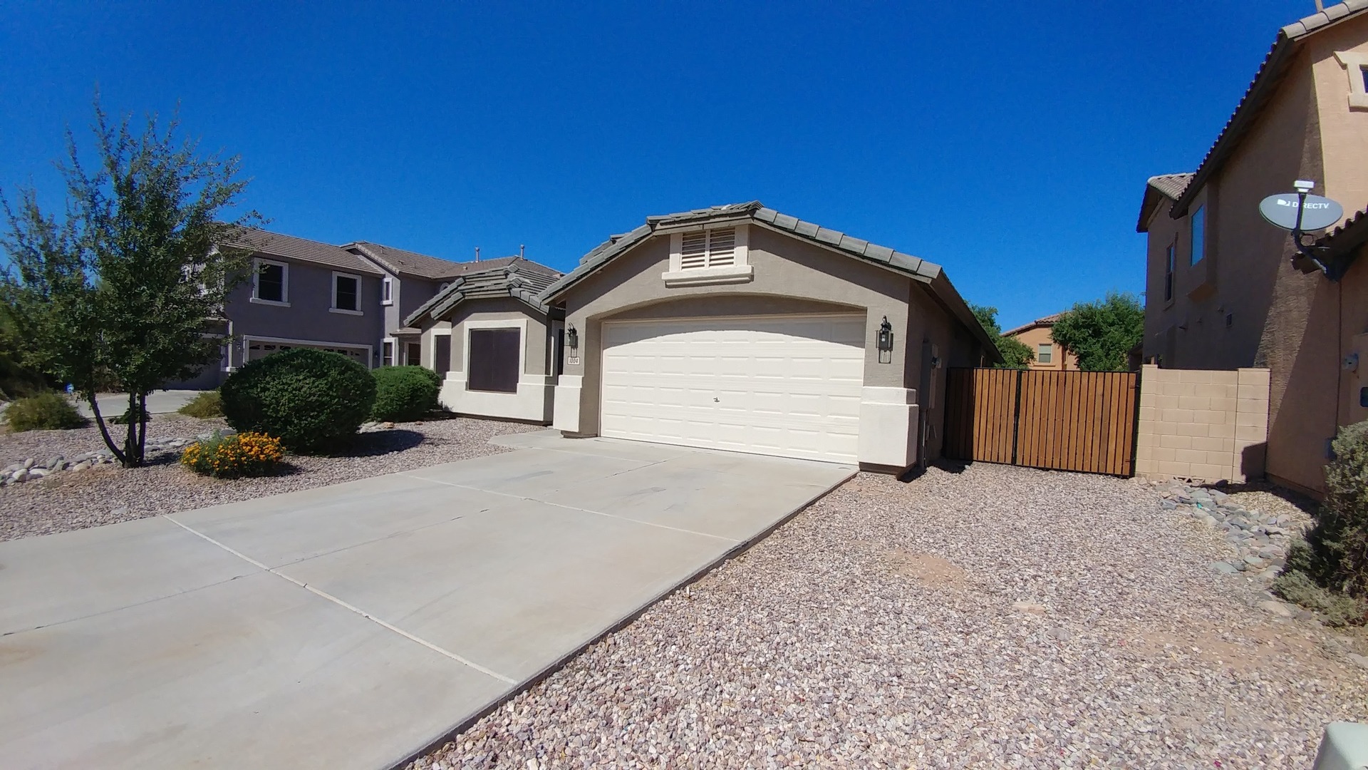 San Tan Valley House: 1004 W Dexter Way