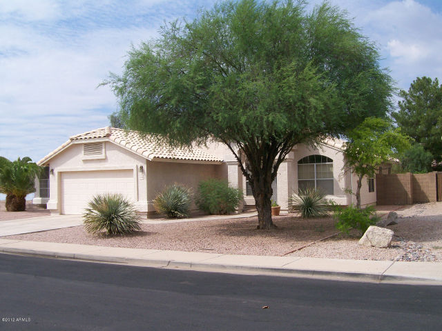 Mesa House: 434 W Nido Cir
