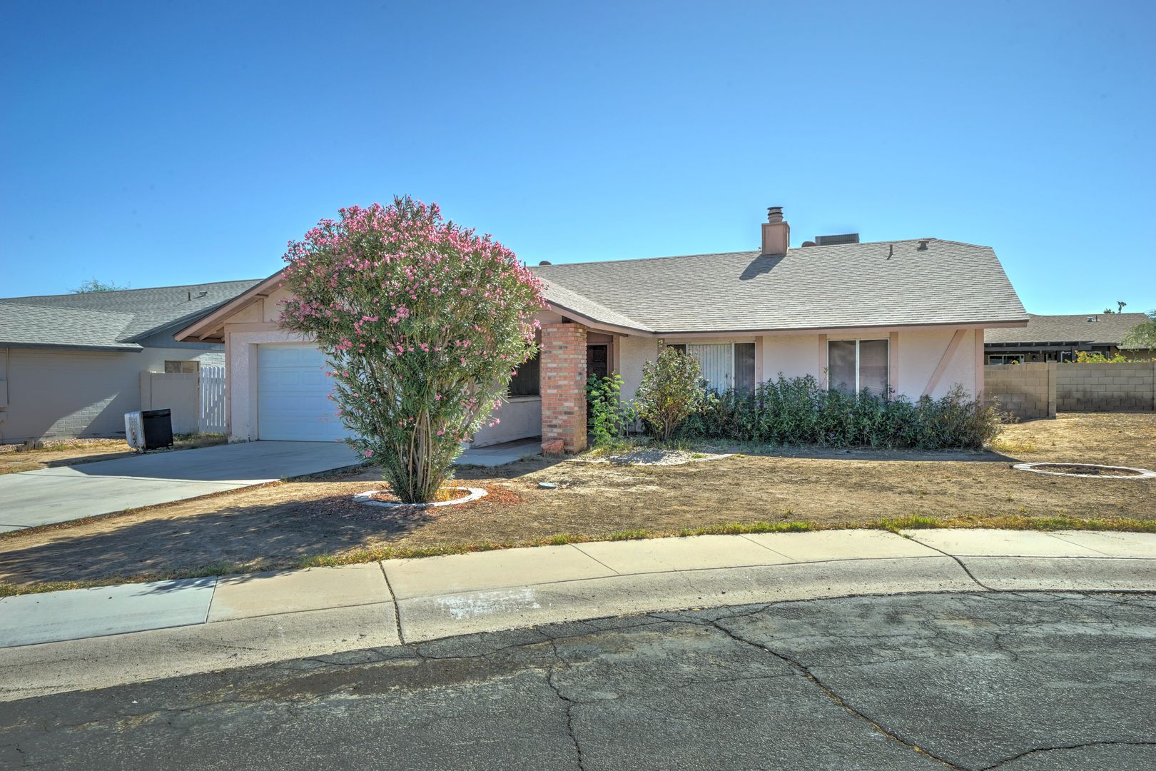 Tempe House: 721 W Paseo Way