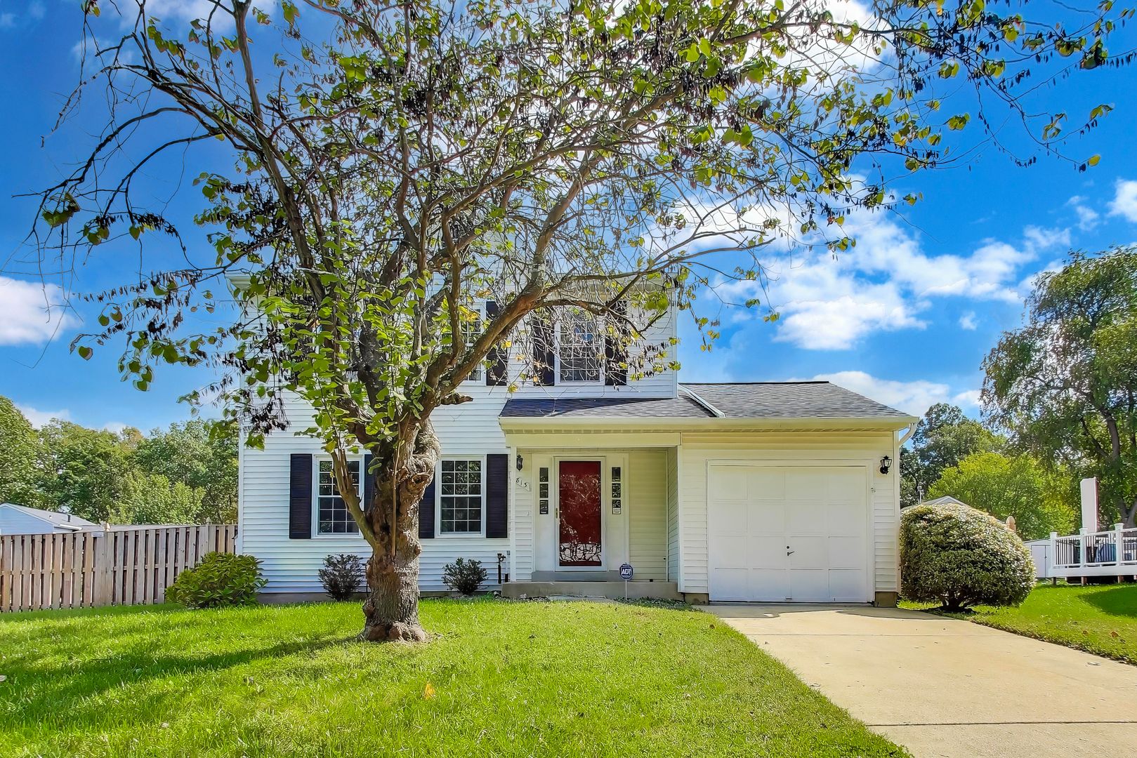 Clinton House: 8813 Francesca Dr