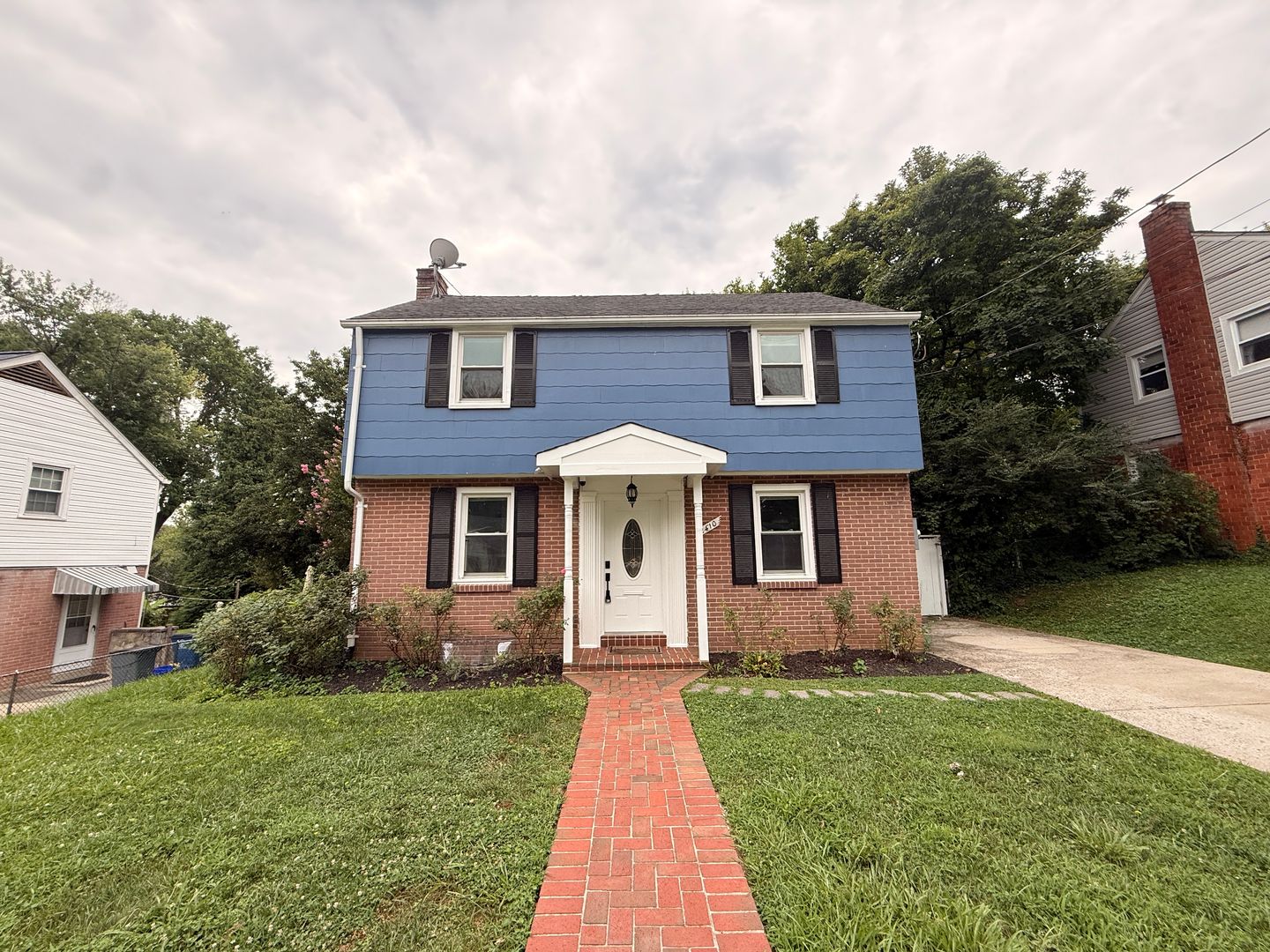 Silver Spring House: 2410 Dexter Ave