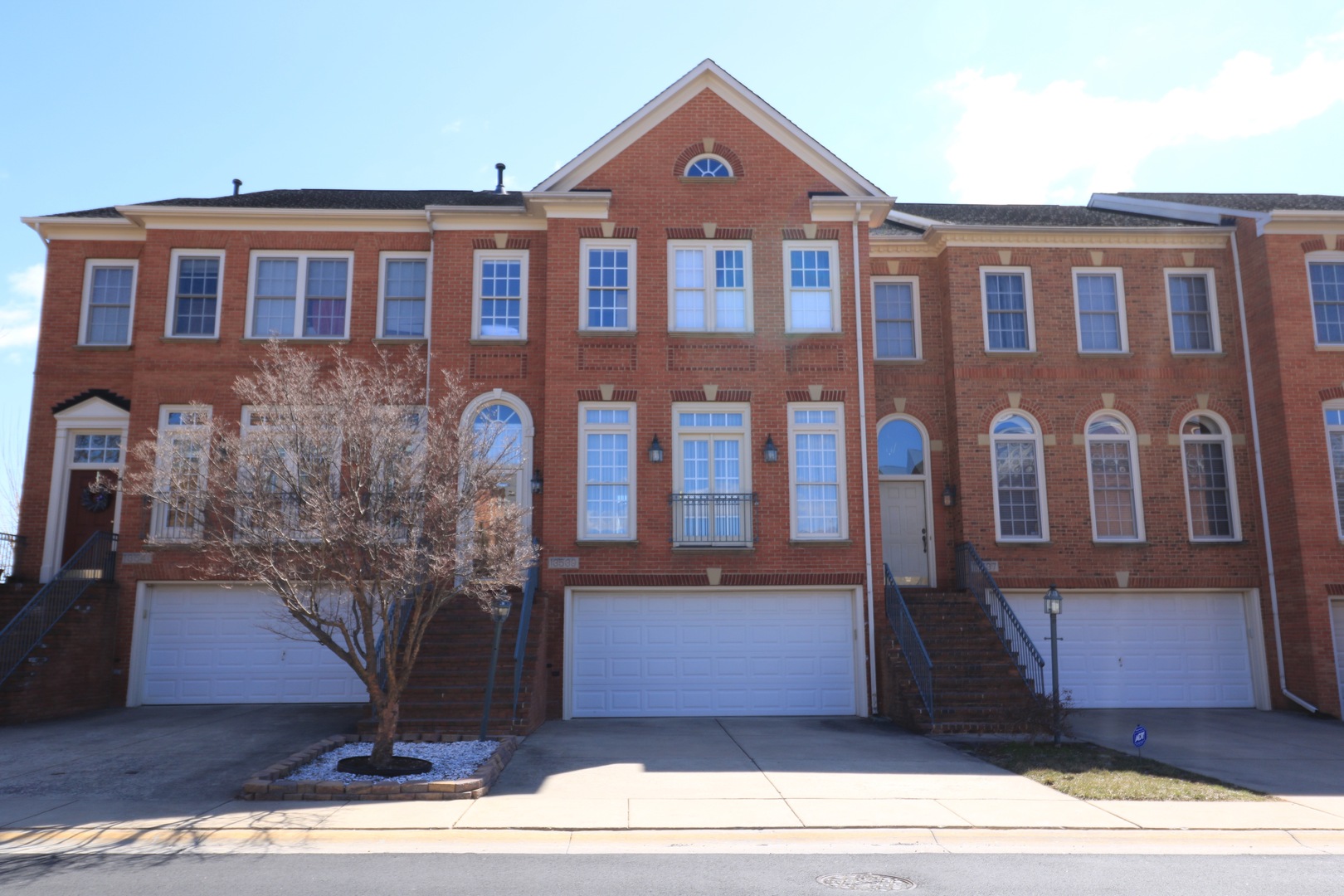 Potomac House: 13539 Flowerfield Drive