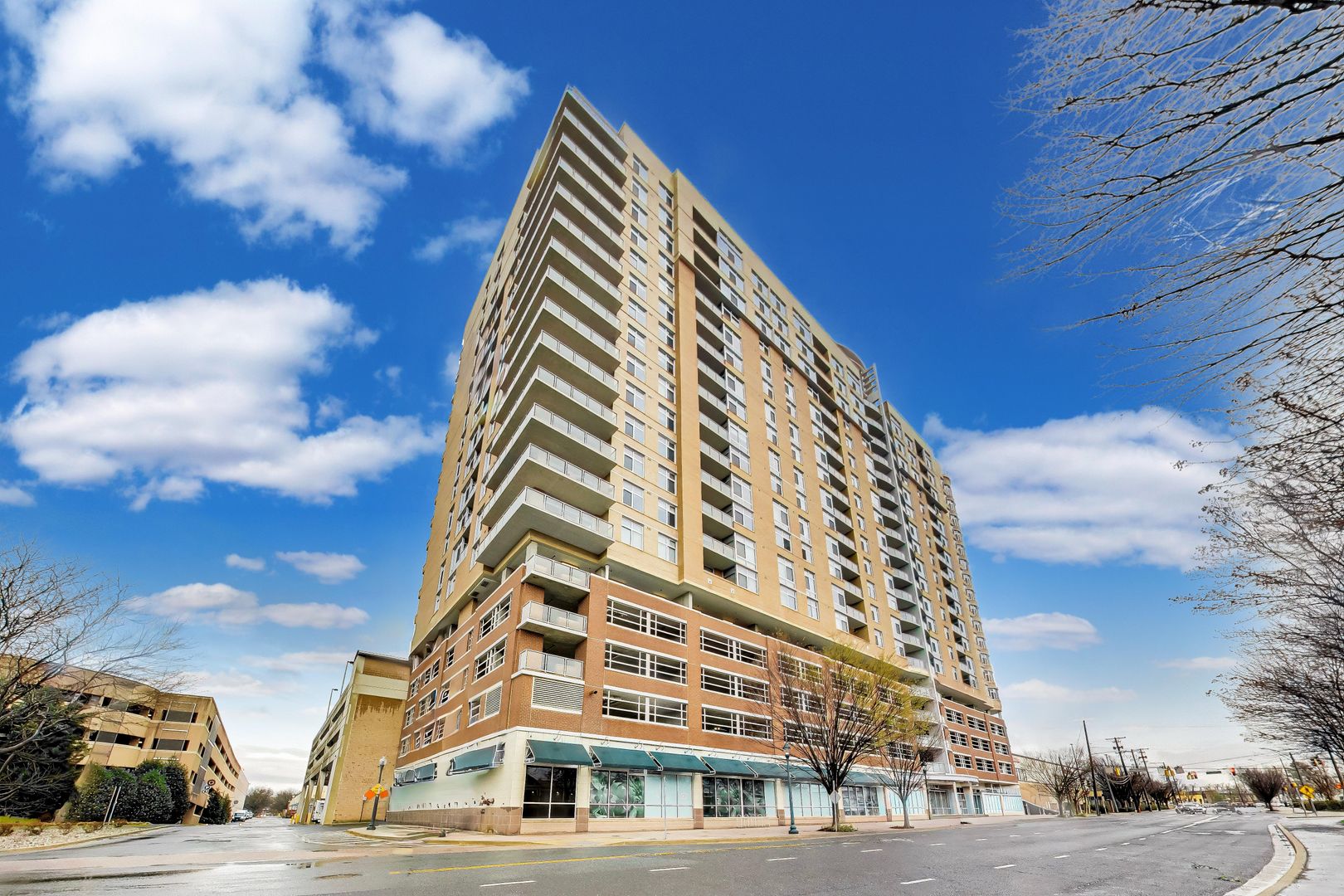 Rockville Condo: 5750  Bou Ave