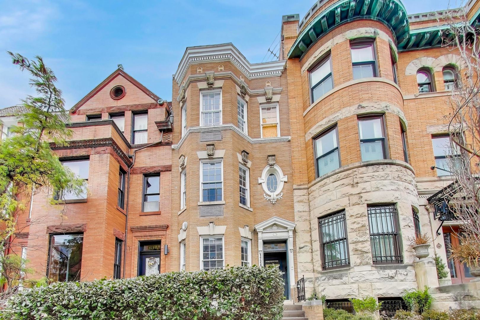 Washington Apartment: 1724 21st St NW