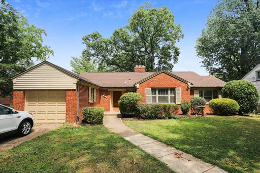 One Level Living -- 5bed / 3bath - Chevy Chase – photo 1