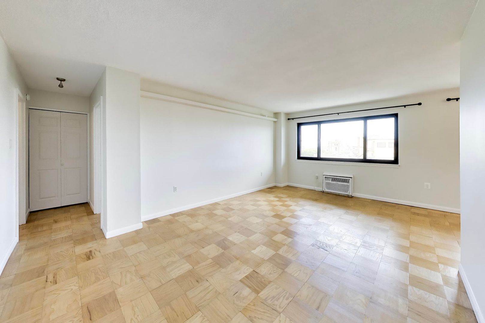Washington Condo: 1816 New Hampshire Ave NW