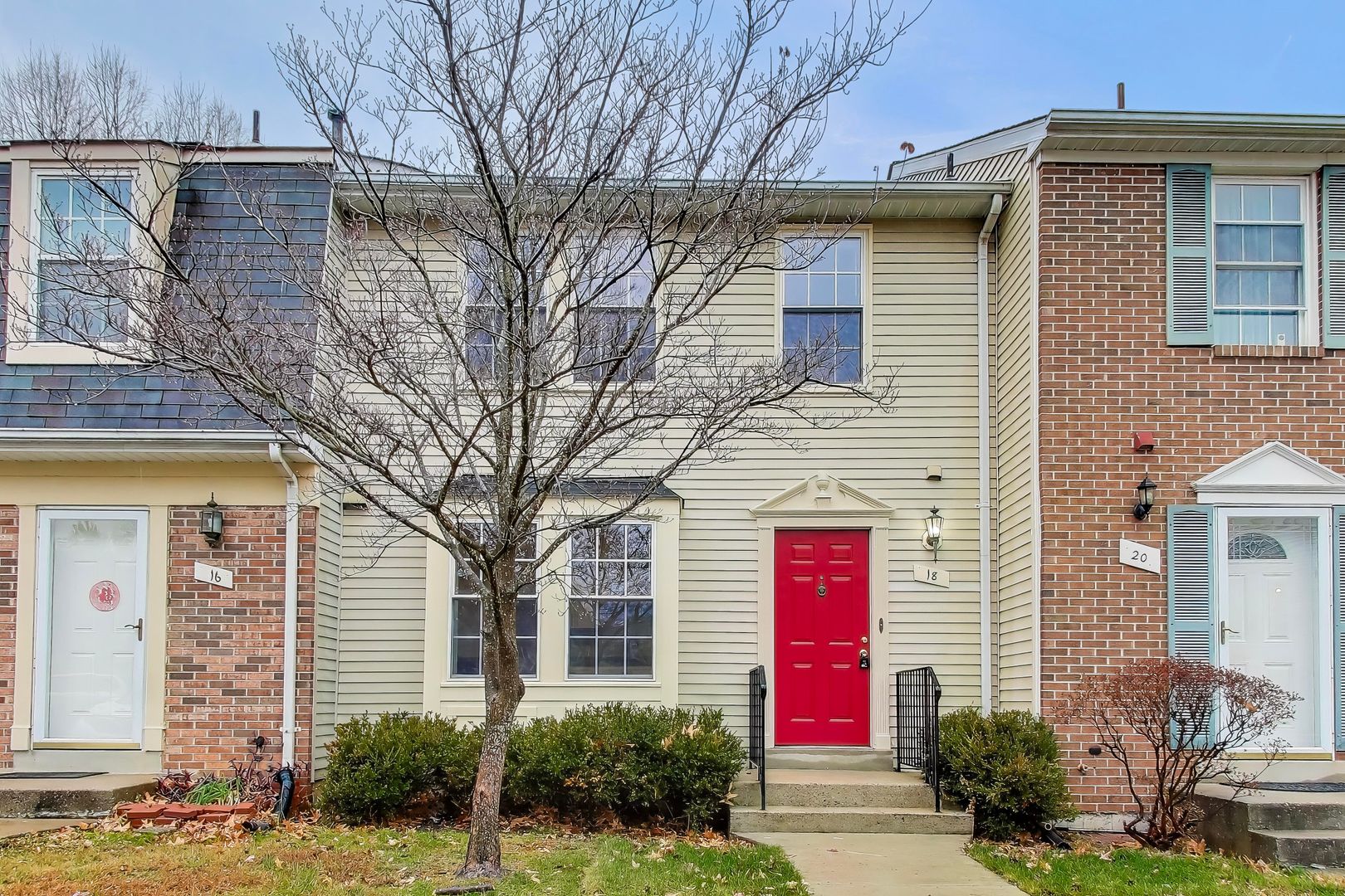 Rockville Townhome: 18 Indian Hills Court