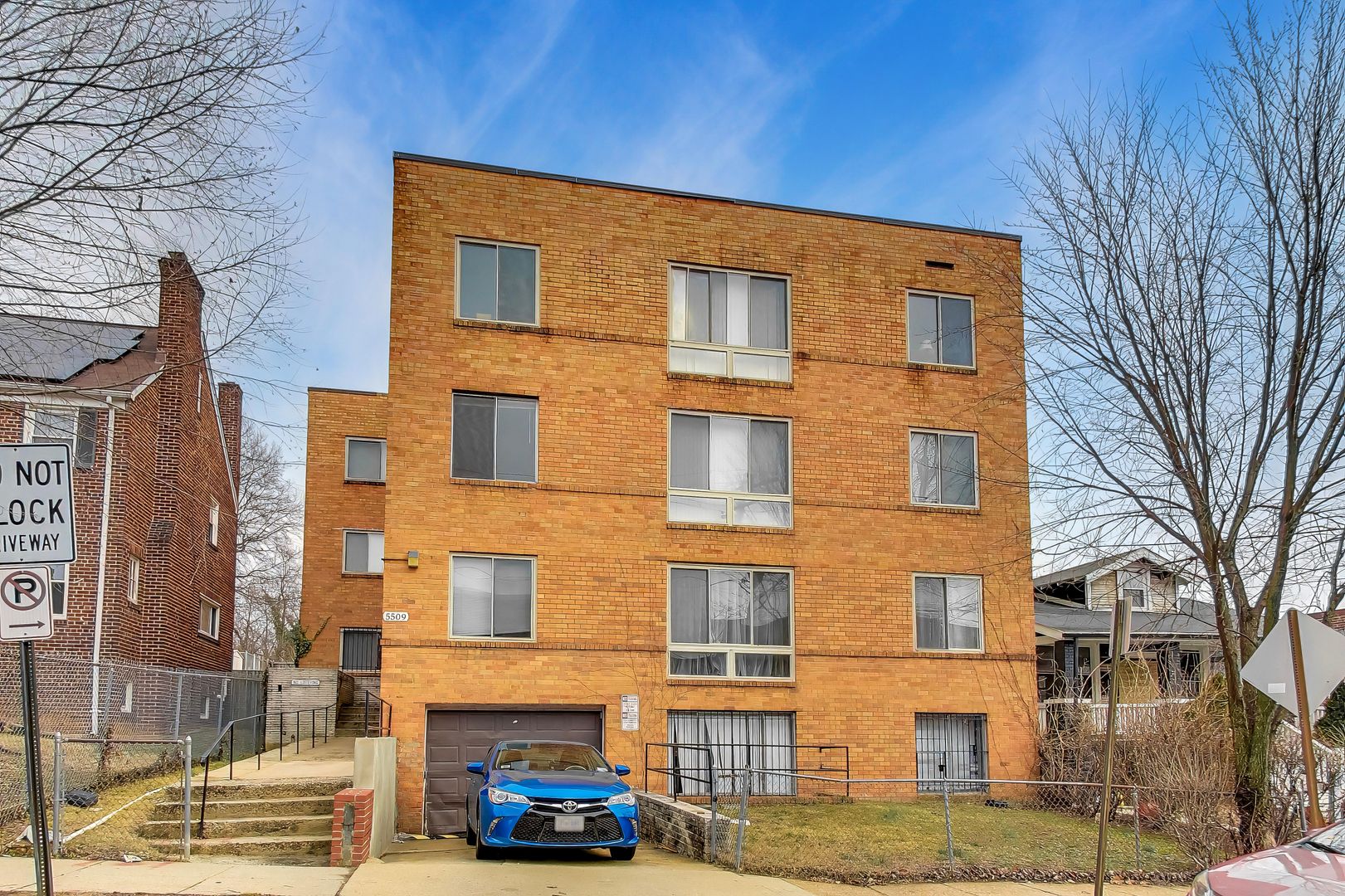 Washington Apartment: 5509 1St St NW